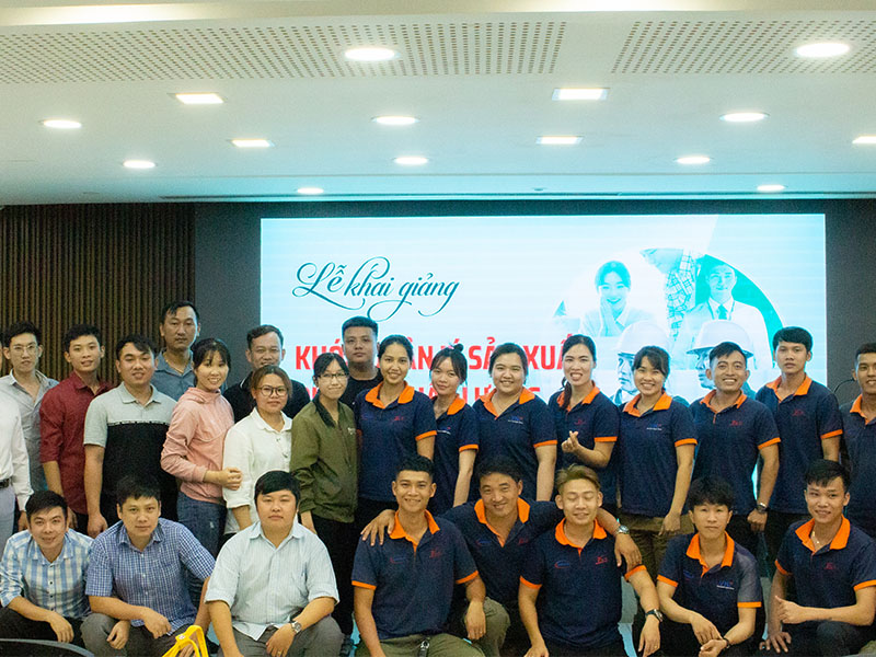 Proskill-Academy-to-chuc-khai-giang-khoa-Quan-ly-san-xuat-quan-ly-chat-luong-cho-can-bo-nhan-vien-cong-ty-VNGroup